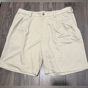 IZOD Men’s Shorts Size 40